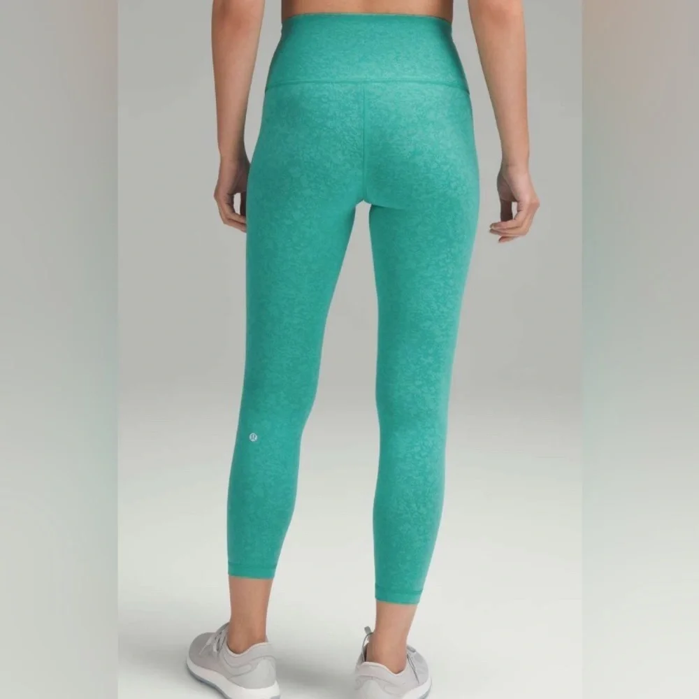 Lululemon Wunder Train HR Tight 25”